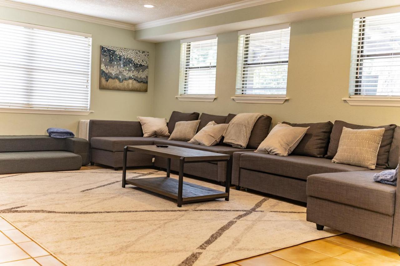 Pool & Hot Tub Home W Game Room! 1 Mile To Beach! Jacksonville Beach Ngoại thất bức ảnh